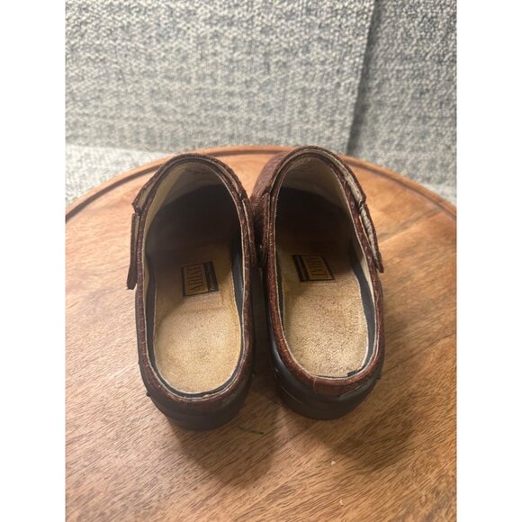 ARIAT STYLE 94024 WOMEN'S 7B WOVEN RATTAN LEATER STRAP MULES - Picture 3 of 11